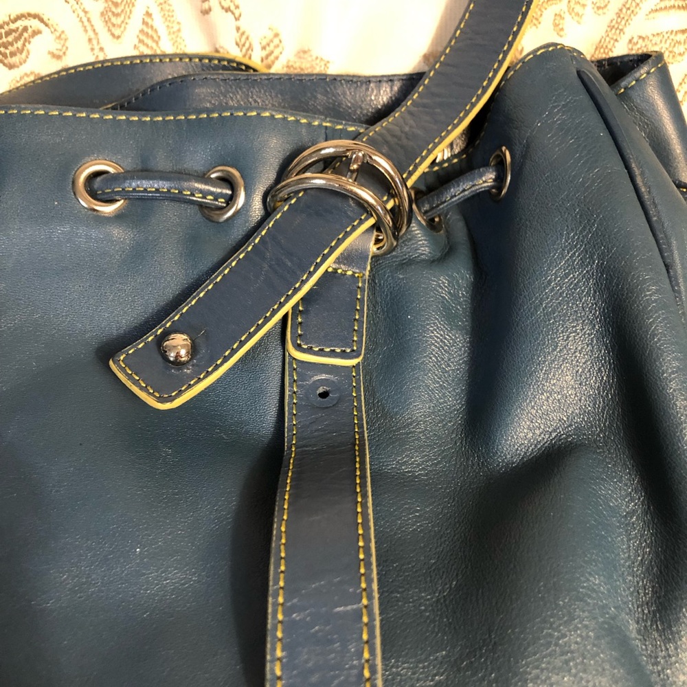 Kenneth Cole Blue Leather Carry-all Tote - Picture 6 of 10